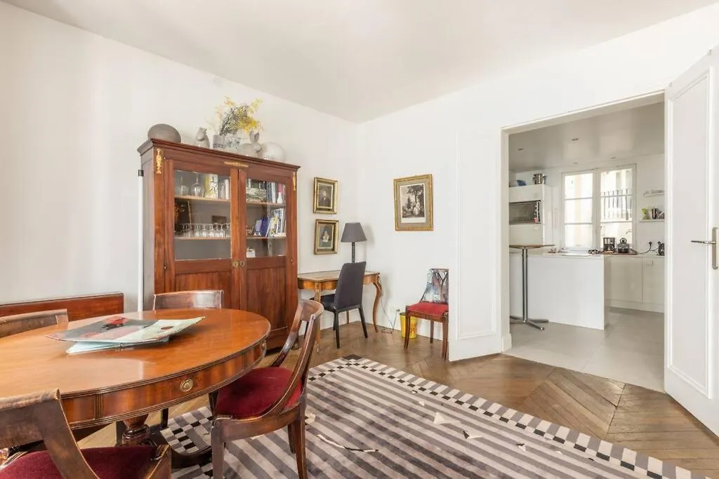 Superbe Apartment Champs Elysees パリ