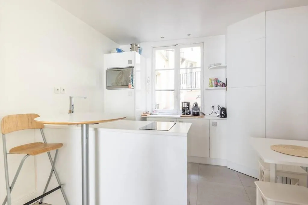 Superbe Apartment Champs Elysees باريس 0*,
